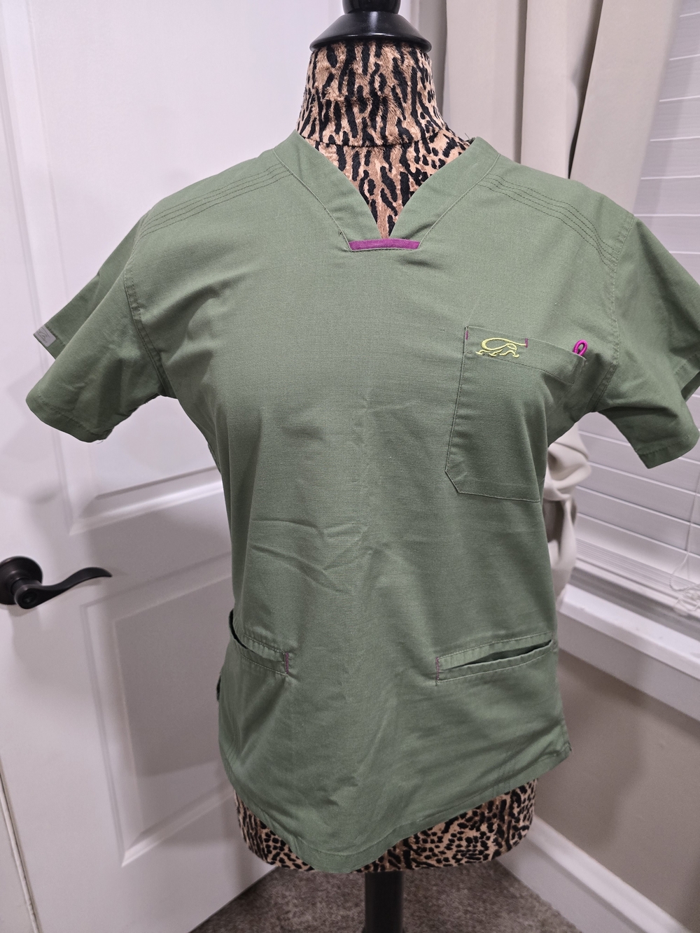 Iguana Med Small Olive Green Medical Scrub Top with Pink Accents